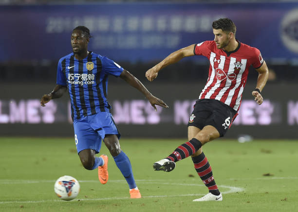 和后防球员 和后防球员